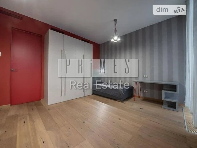Sale of 3-room apartment 142.6 sq. m on Bulvarno-Kudryavska Street