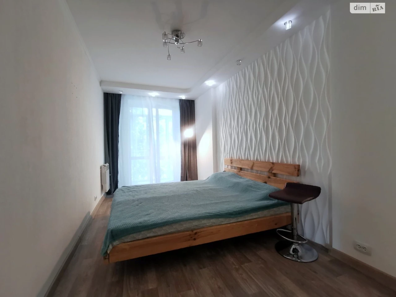 Продаж Квартира Комунарський