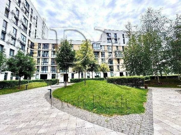 3-room apartment for sale 118 m², Salyutna St., 2