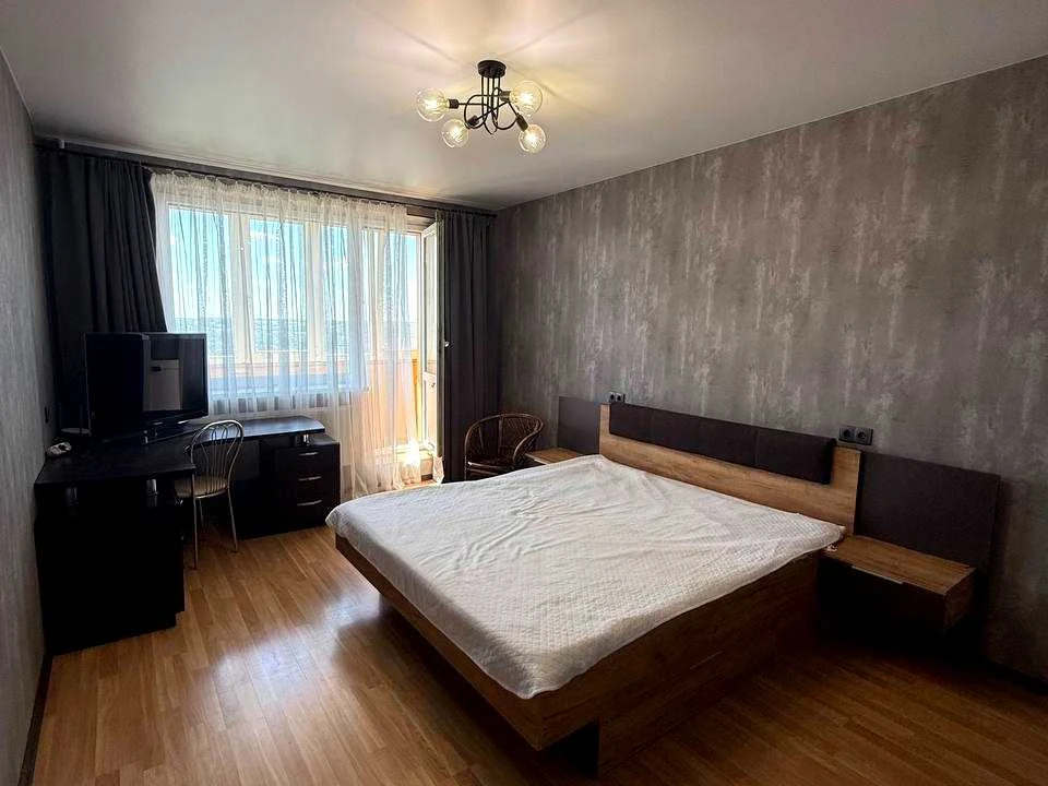 Apartment. Kharkiv, Unity St. (Krasnodarska), 171k