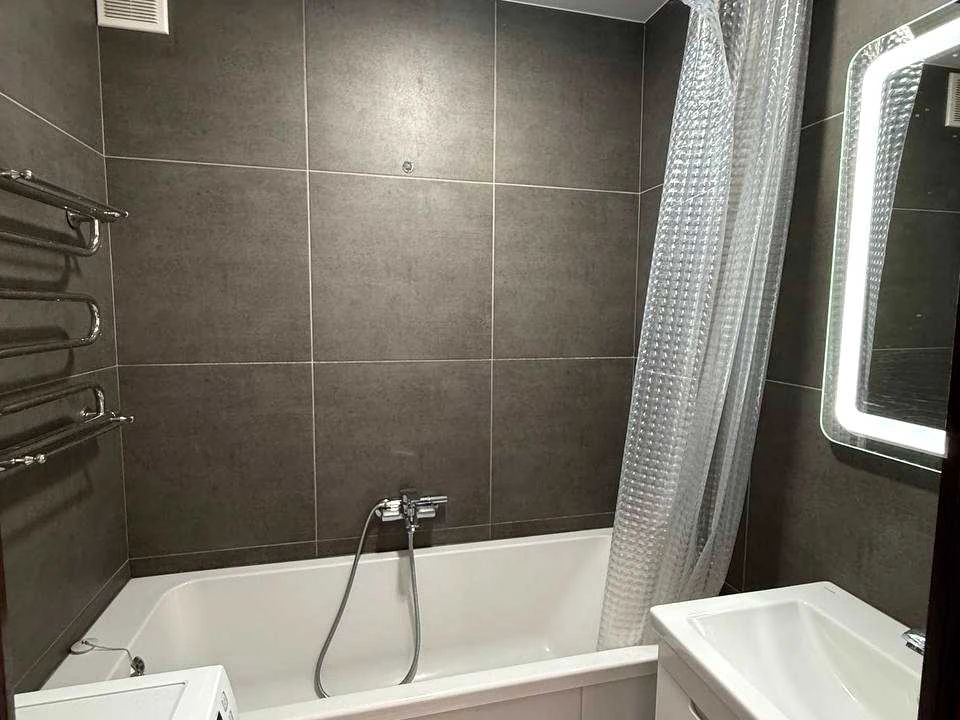 Apartment. Kharkiv, Unity St. (Krasnodarska), 171k