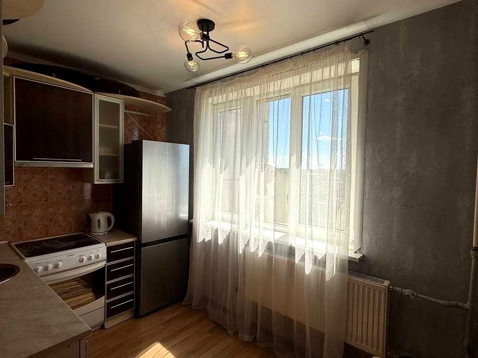 Apartment. Kharkiv, Unity St. (Krasnodarska), 171k