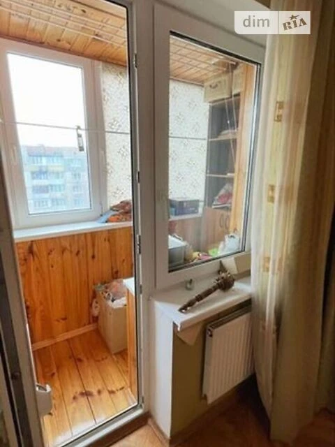 Sale of 4-room apartment 79 sq. m on Volodymyr Ivasyuk Ave. 85B