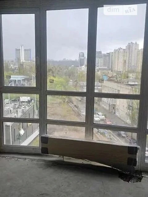Продаж 3к квартири 83.4 кв. м на просп. Георгія Нарбута 1А •