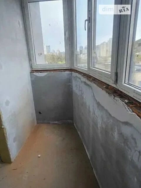 Продаж 3к квартири 83.4 кв. м на просп. Георгія Нарбута 1А •