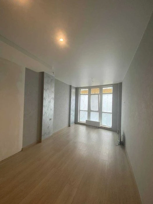 3к квартира с ремонтом в ЖК 4 сезона. 101 кв.м. Секция 2