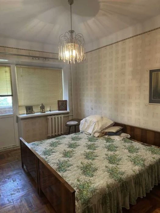 Охайна двушка на Пархоменка (213-297-571)