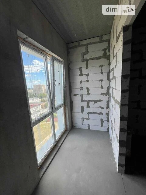 Продаж 1к квартири 41 кв. м на вул. Михайла Максимовича 24 •