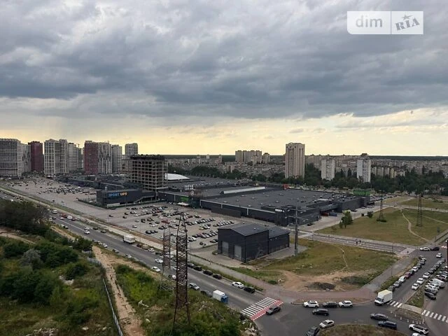 Sale of 3-room apartment 98 sq. m. on Rodiny Kristeriv Street 16 • ID