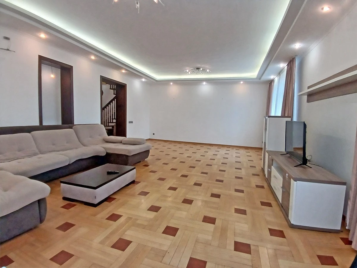 4-room apartment for sale 201 m², Observatornaya St., 7