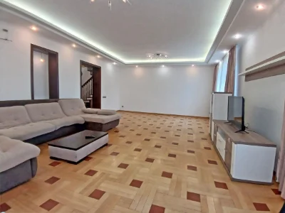 4-room apartment for sale 201 m², Observatornaya St., 7
