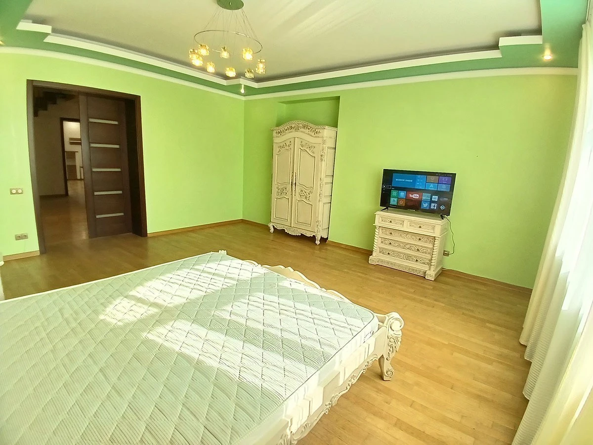 4-room apartment for sale 201 m², Observatornaya St., 7