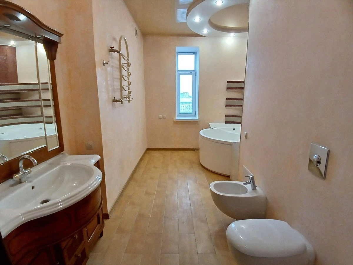 4-room apartment for sale 201 m², Observatornaya St., 7