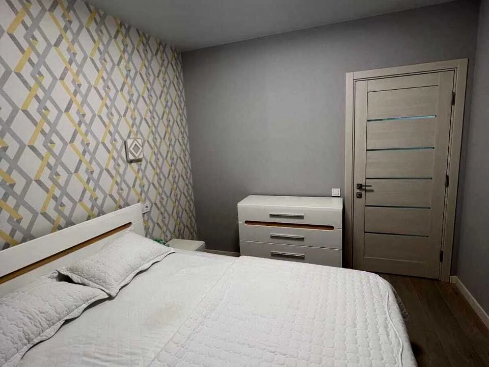 Apartment. Kharkiv, Petro Hryhorenko Ave. (Marshal Zhukova)
