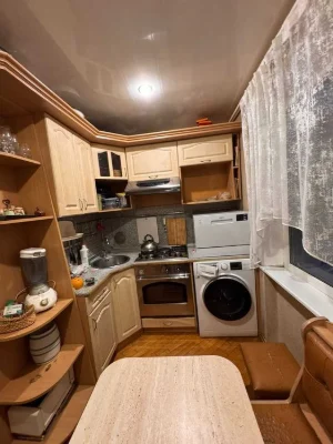 2-room apartment for sale, Khortytskyi district.