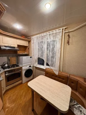 2-room apartment for sale, Khortytskyi district.