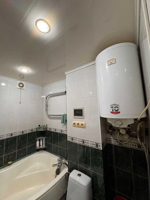 2-room apartment for sale, Khortytskyi district.