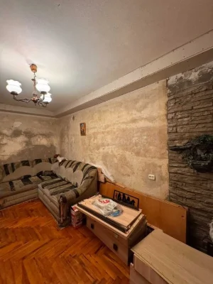 2-room apartment for sale, Khortytskyi district.