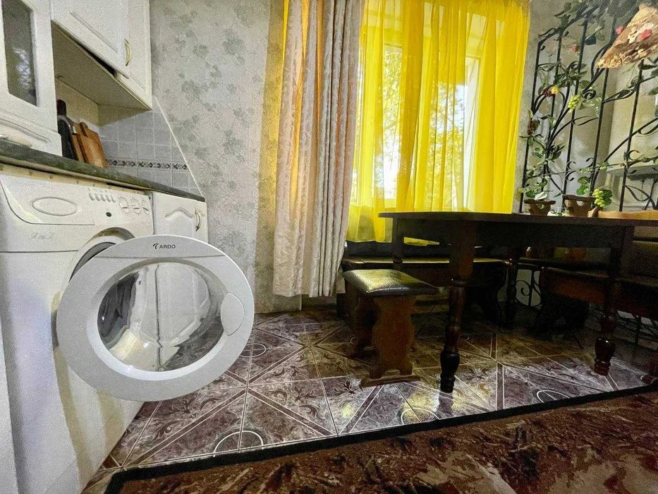 Корея. Продаж. Частина будинку затишний район 2 пов. 4 кімн