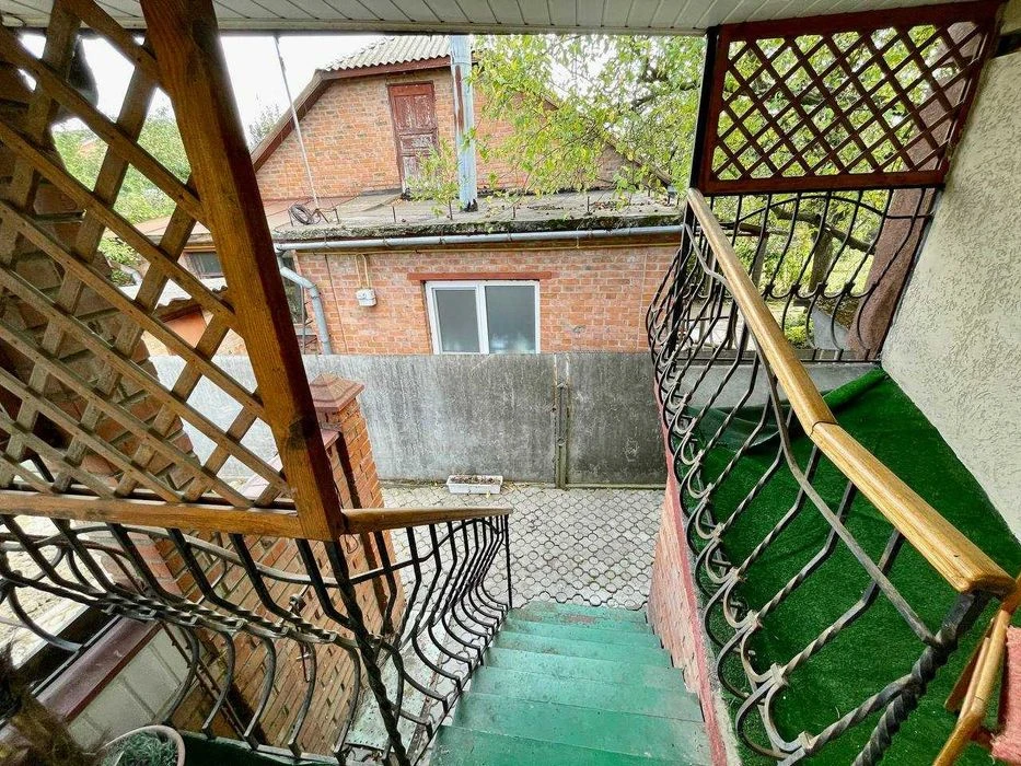 Корея. Продаж. Частина будинку затишний район 2 пов. 4 кімн