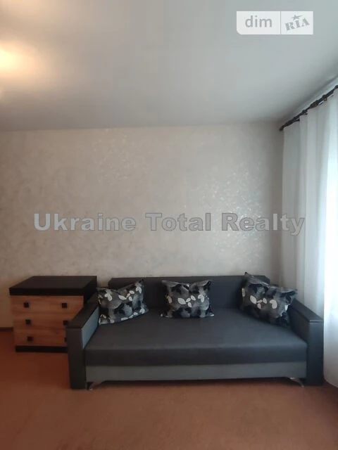 CENTER! 1 bedroom apartment near the University/Ukrainian Square