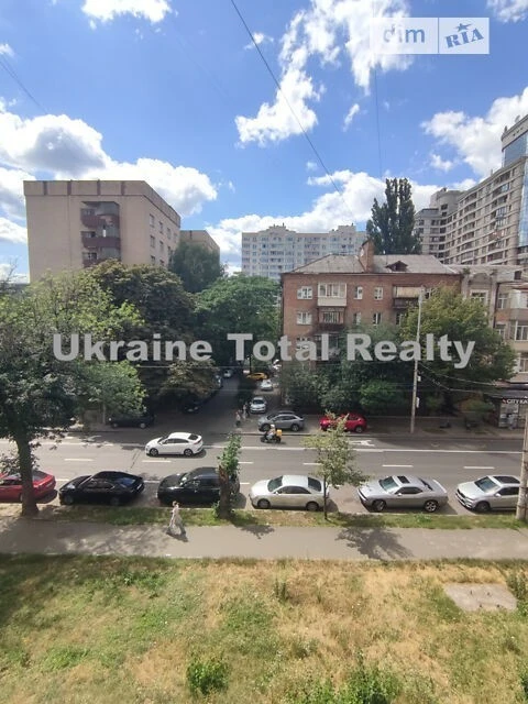 CENTER! 1 bedroom apartment near the University/Ukrainian Square