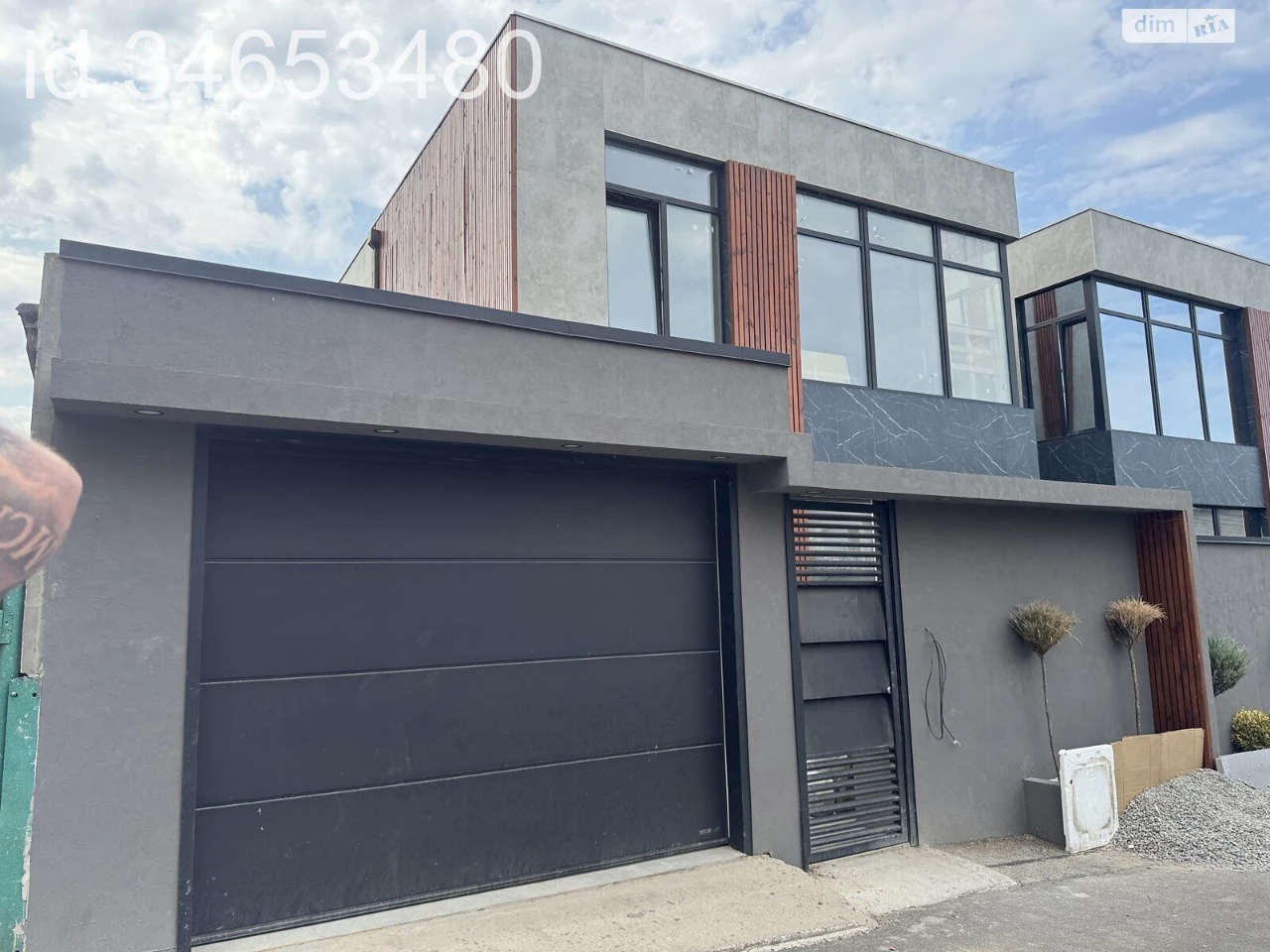 House for sale Velykyi Fontan