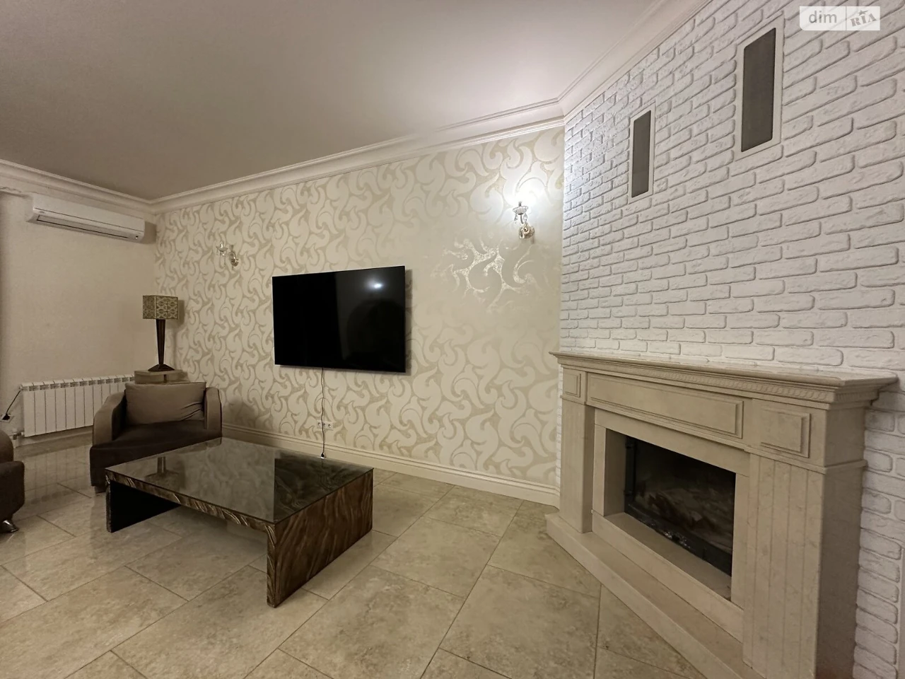 Long-term Rental House Primorsky