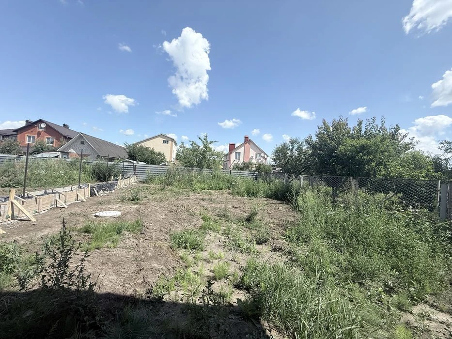 Продам будинок в чистовому та опаленям