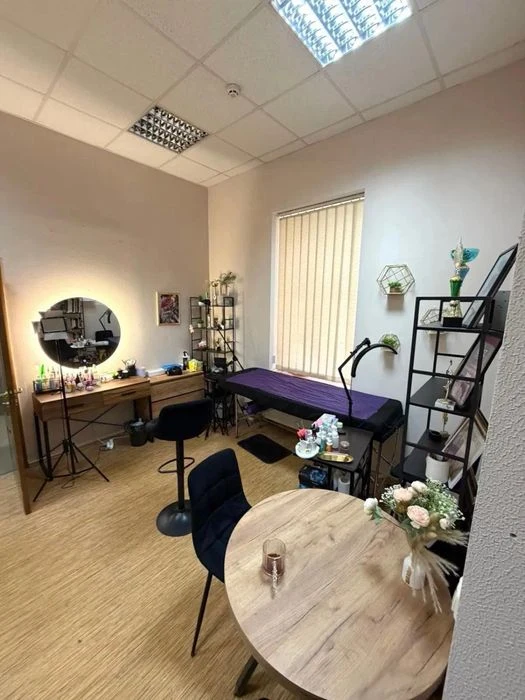 Продажа 1 комн.квартира 27 м² 1/3 ул.Петра Дорошенко 70000$