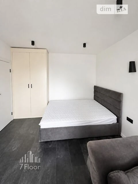 Продажа 1к квартиры 41 кв. м по ул. Александры Экстер 16В •