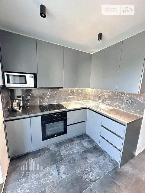 Продажа 1к квартиры 41 кв. м по ул. Александры Экстер 16В •