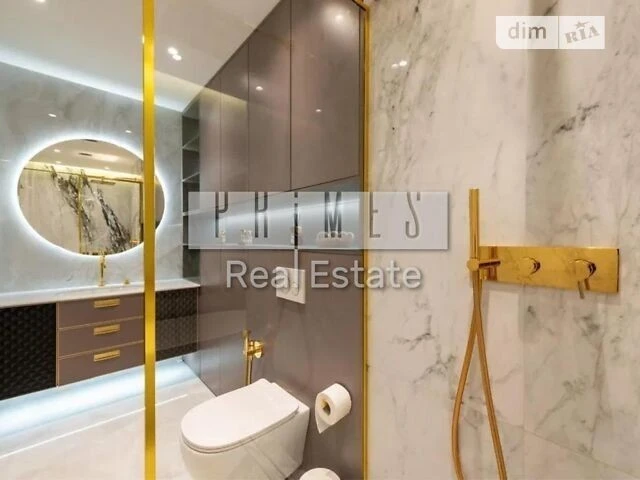 Sale of 4-room apartment 200 sq. m on 3A McCain John Street • ID
