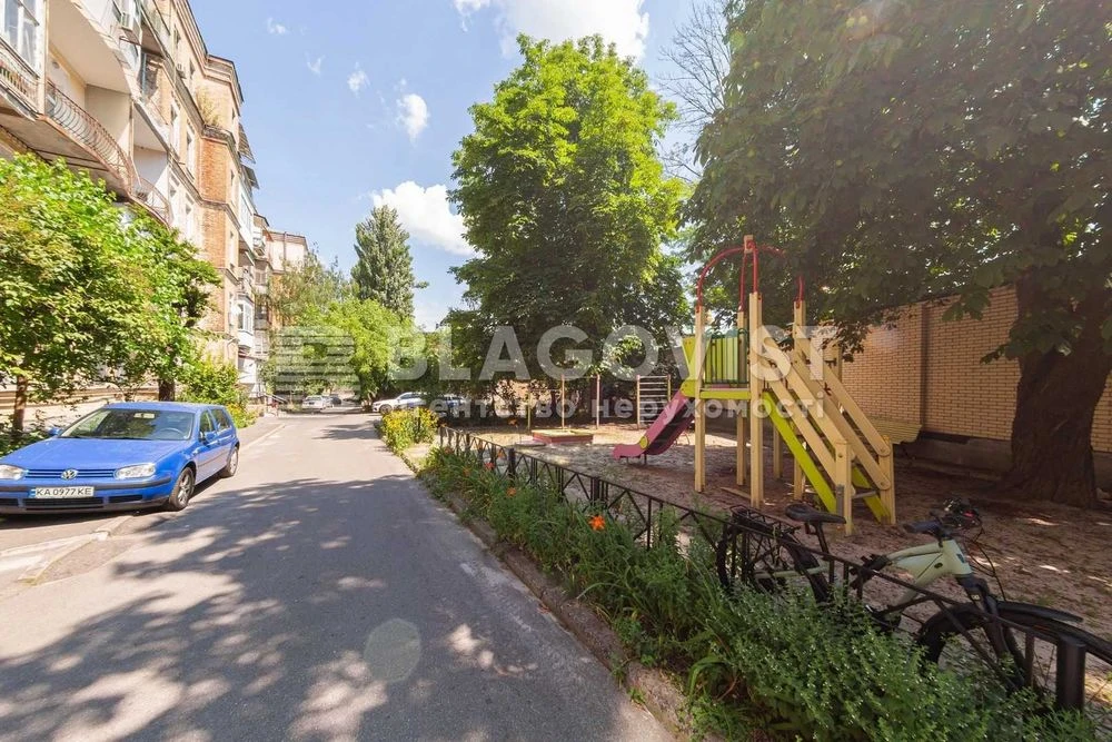 Продажа 1-й кв-ры ул Стрелецкая7/6 в Историческом центре ми