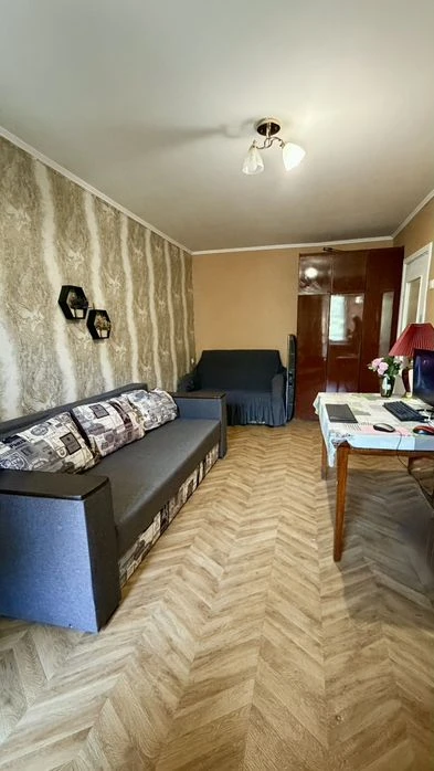 Продам квартиру в кирпичном доме. Левый берег. Северный.