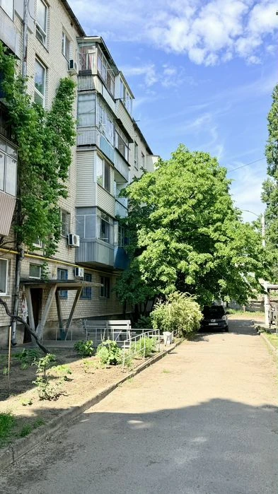 Продам квартиру в кирпичном доме. Левый берег. Северный.