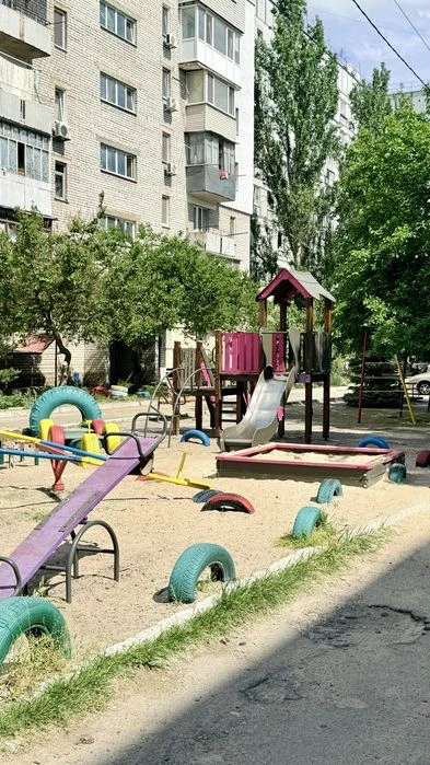 Продам квартиру в кирпичном доме. Левый берег. Северный.
