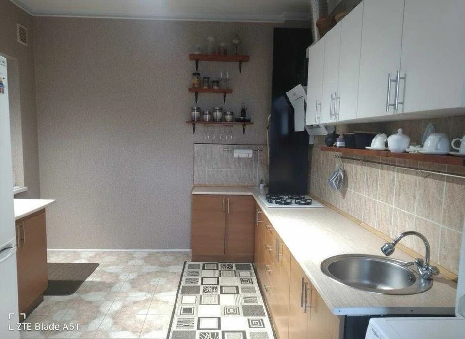 Продам затишний, добротний сімейгий будинок