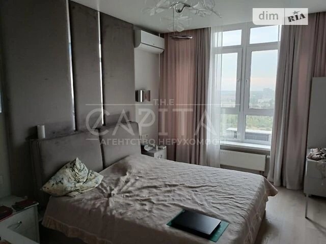 Sale of 5k apartment 155 sq. m on Mykhayla Maksymovycha st. 32