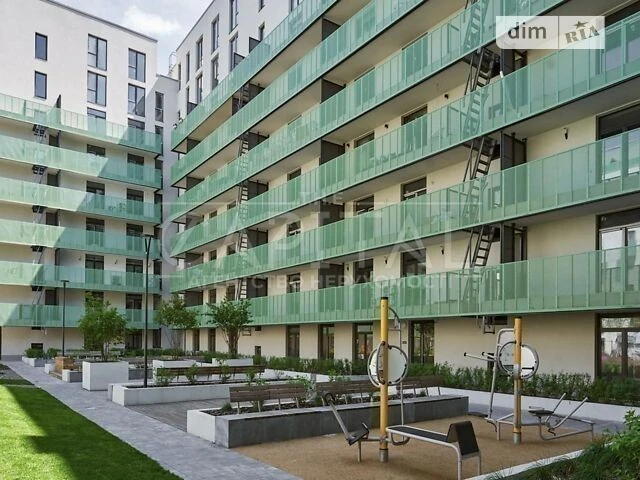 Продаж 2к квартири 81 кв. м на вул. Набережно-Рибальська дор