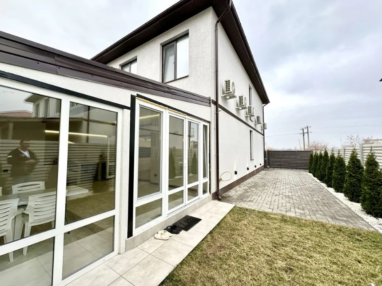 Sauvignon. New duplex house 125 sq.m. Repair. Furniture. Super ts