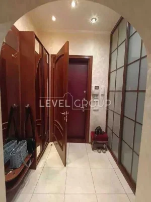 3-room Stalinist house on Pecherskaya Street, Princes of Ostrozkih (Moscow)