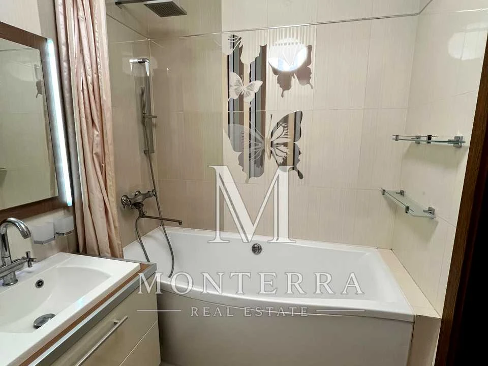 Apartment. Kyiv, Andriy Verkhoglyad St. (Mykhayla Dragomirova)
