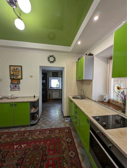 Sale of a cozy house with renovation