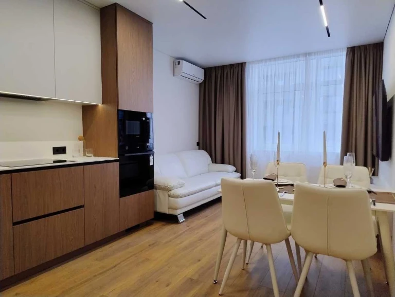 2-room apartment for sale 61 m², Oleksandra Olesia St., 5