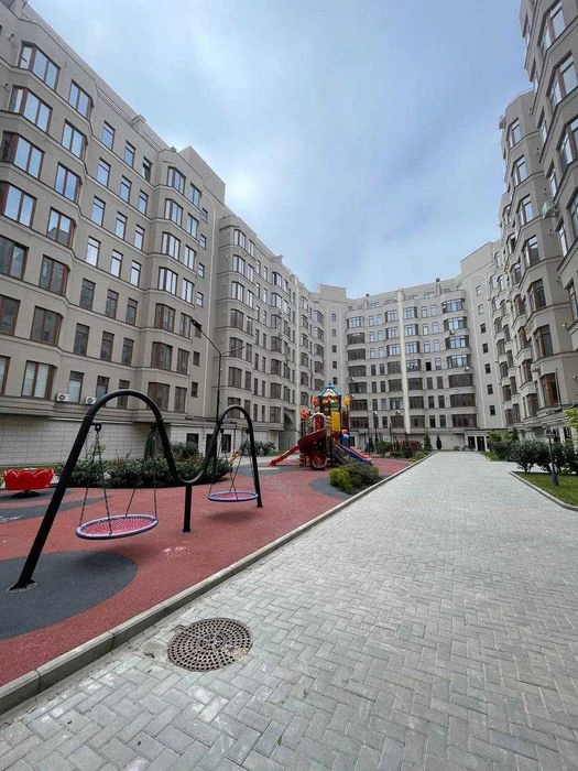Продажа: Однокомнатная квартира Киевский район.