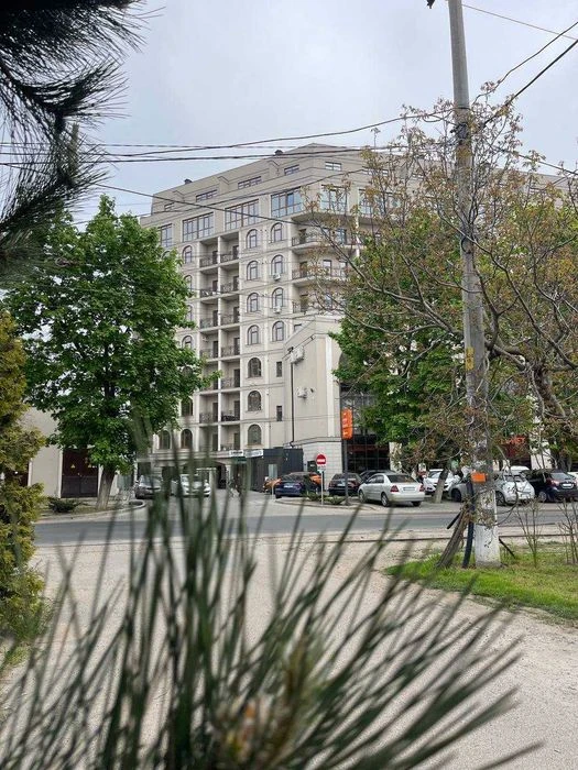 Продажа: Однокомнатная квартира Киевский район.