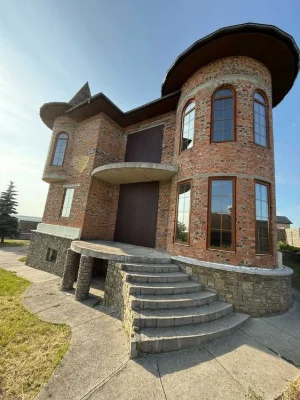Елітні передмістя Хмельницького, будинок 384 м². Знижка – $5