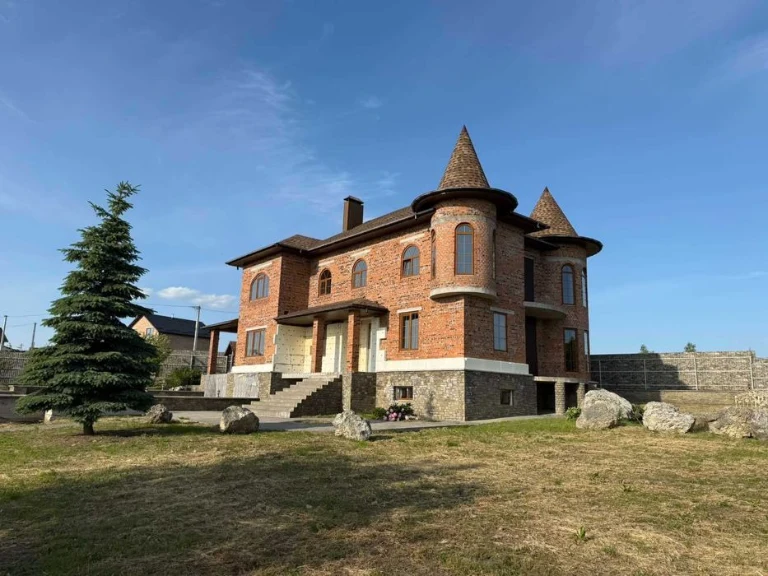 Елітні передмістя Хмельницького, будинок 384 м². Знижка – $5