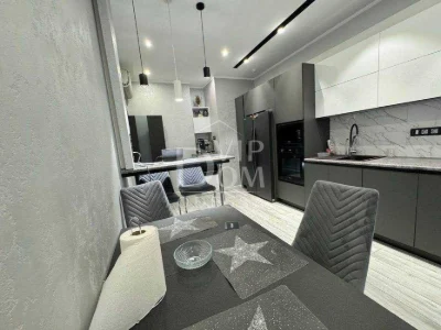 Продам 2 комнатную квартиру в ЖК 28 Жемчужина! Паркинг